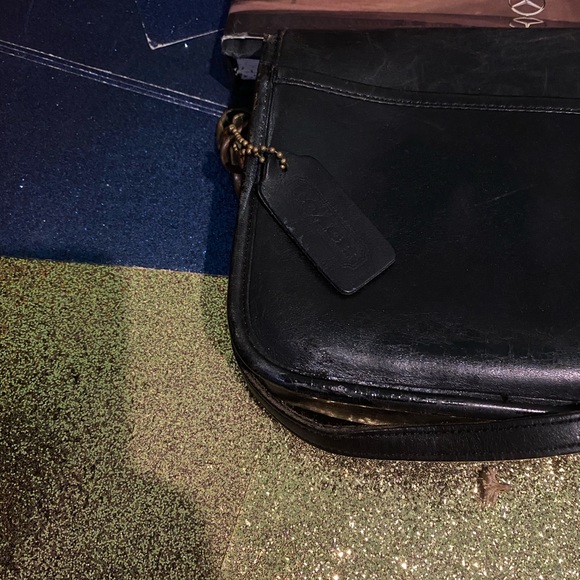 COACH MADE in USA BLACK GOLD DINKY LEATHER CROSSBODY Bag RARE GORG 💚ED Sm VNTG - Picture 11 of 15